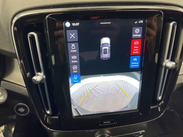 Used 2023 Volvo XC40 B5 Plus w/ Driver Assist Package image 18