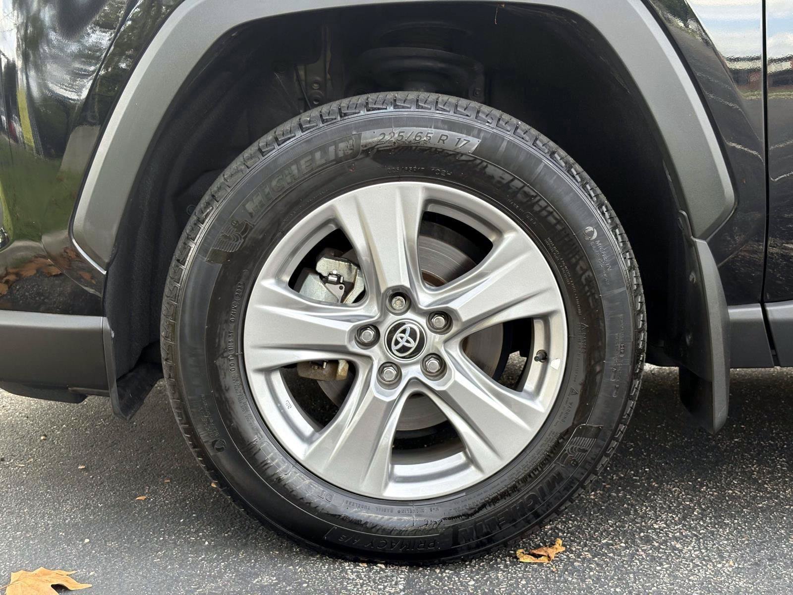 Used 2023 Toyota RAV4 XLE w/ XLE Grade Weather Package AWD/4WD image 30