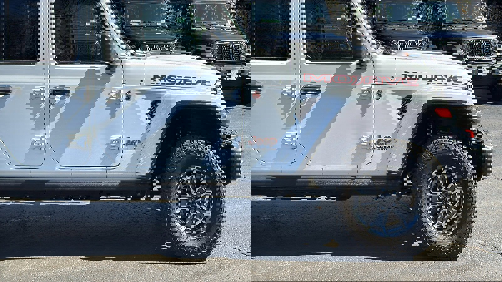 Certified 2024 Jeep Gladiator Mojave image 5