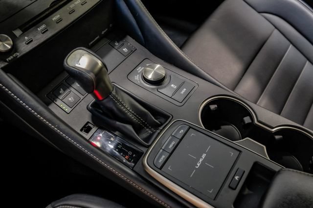 Used 2019 Lexus RC 350 w/ Premium Package RWD image 27