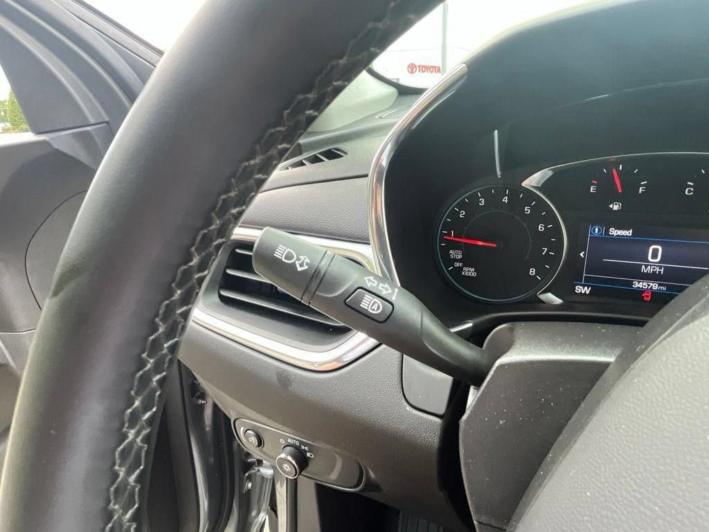 Used 2023 Chevrolet Equinox LT FWD image 28