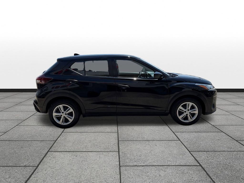 Used 2024 Nissan Kicks S FWD image 6