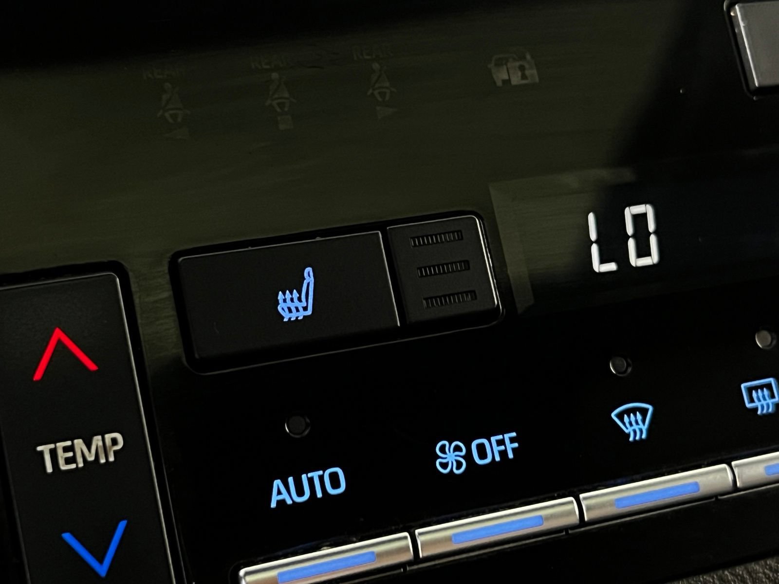 Used 2019 Toyota Avalon XSE FWD image 21