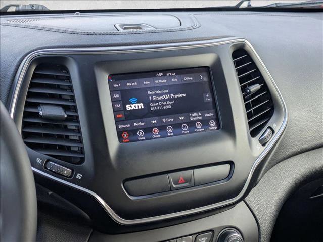 Used 2019 Jeep Cherokee Latitude Plus FWD image 14