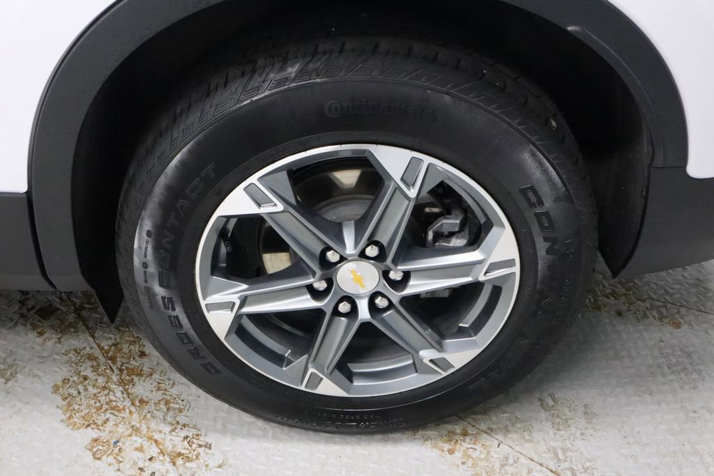 Used 2025 Chevrolet Blazer LT AWD/4WD image 19