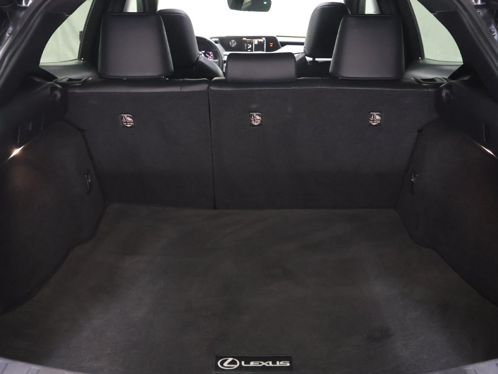 Used 2020 Lexus UX 200 w/ Premium Package FWD image 13