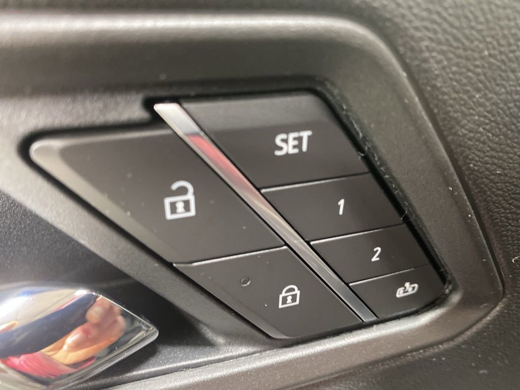 New 2026 Chevrolet Colorado ZR2 w/ Technology Package AWD/4WD image 34