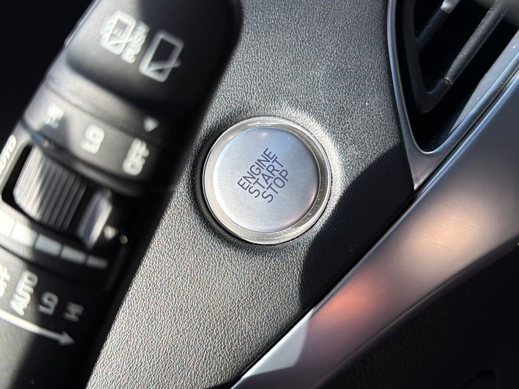 Used 2021 Hyundai Palisade Limited w/ Cargo Package image 32