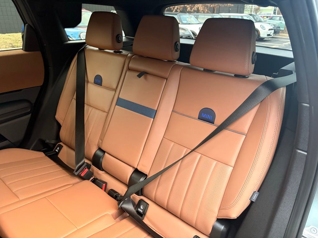 Used 2025 MINI Cooper Countryman S w/ Comfort Package Max image 19