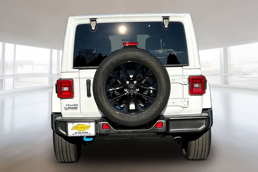 Used 2023 Jeep Wrangler Unlimited Sahara w/ Cold Weather Group image 5