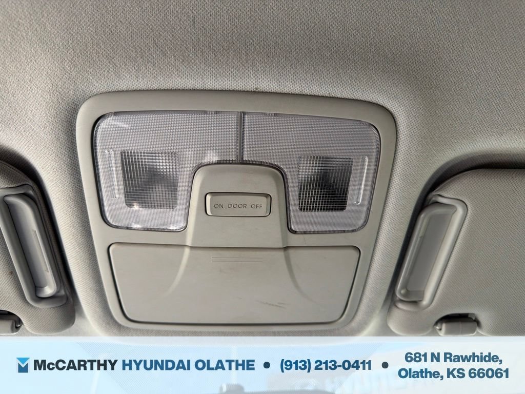 Used 2010 Hyundai Tucson GLS FWD image 23