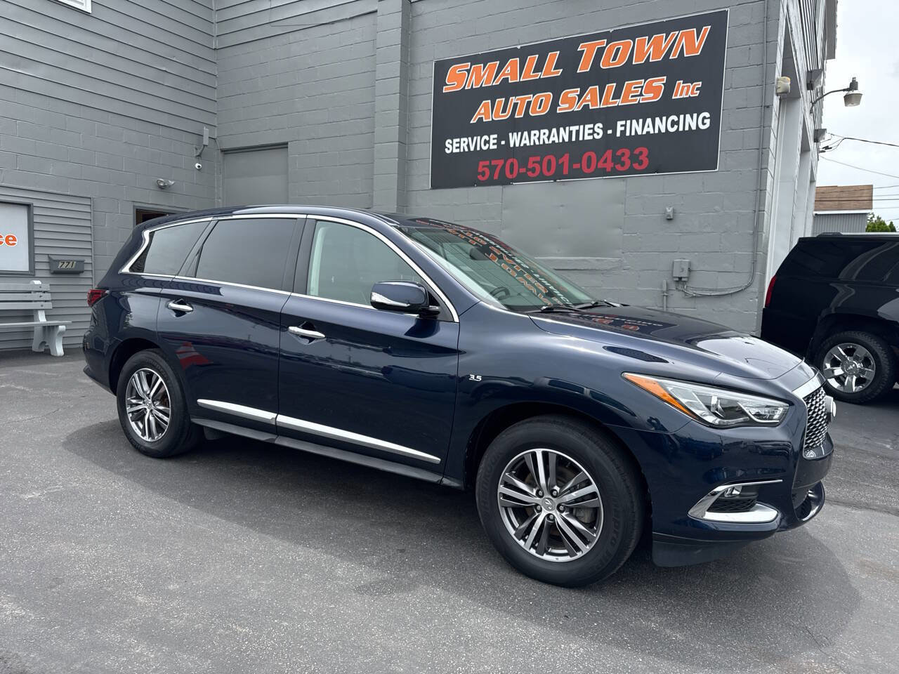 Used 2020 INFINITI QX60 Pure image 1