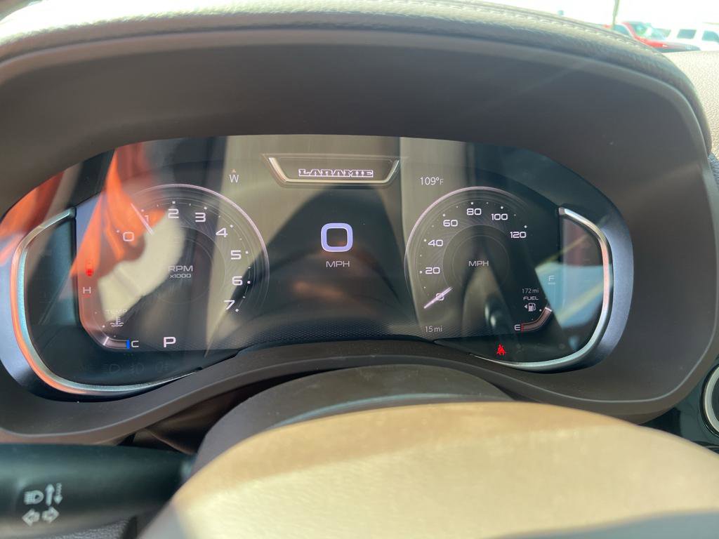 Used 2025 RAM 1500 Laramie image 12