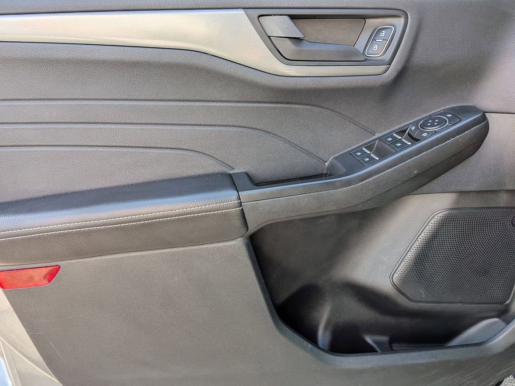 Used 2025 Ford Escape Active image 11