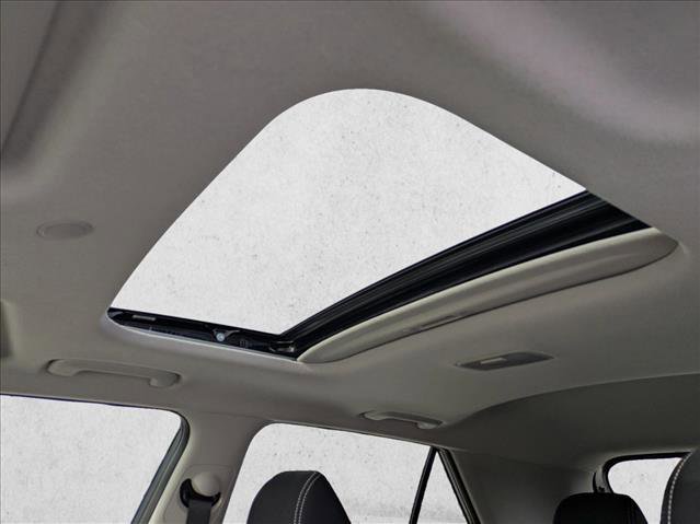 New 2026 Hyundai Venue SEL FWD image 18