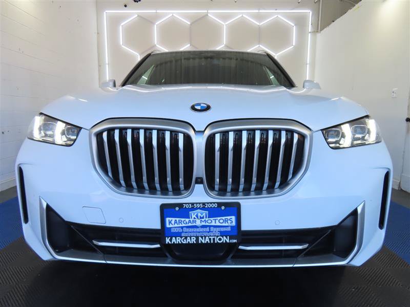 Used 2024 BMW X5 sDrive40i w/ Premium Package RWD image 2