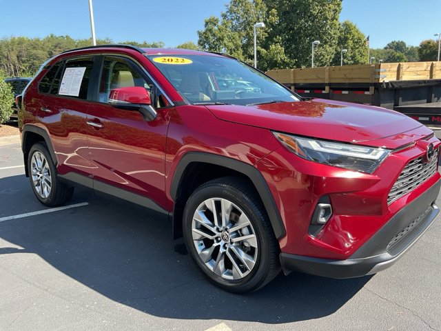 Used 2022 Toyota RAV4 Limited FWD image 5