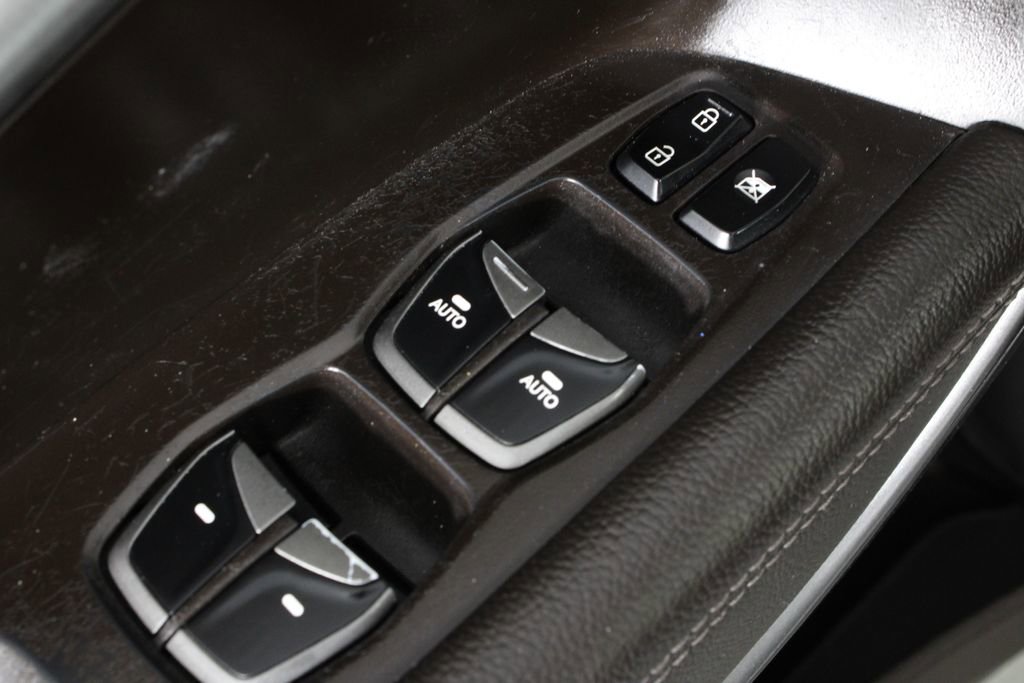 Used 2017 Hyundai Santa Fe Sport image 20