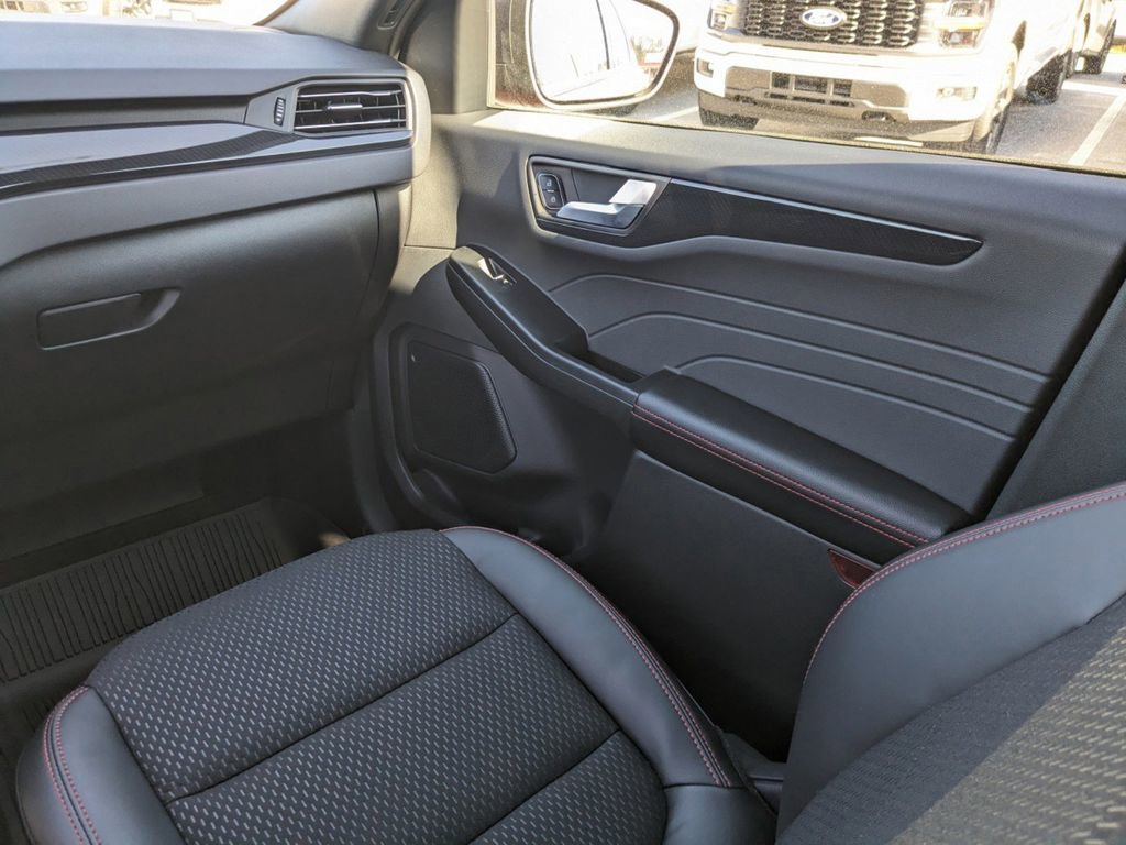 New 2025 Ford Escape ST-Line w/ Equipment Group 301A image 20