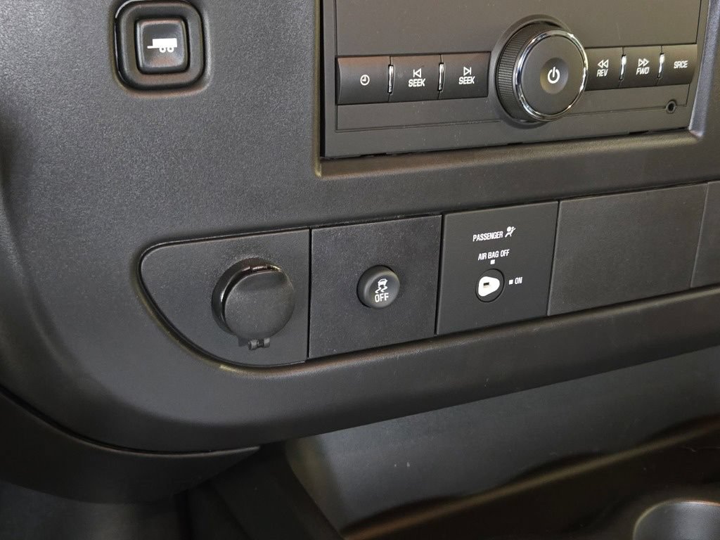 New 2026 Chevrolet Express 2500 w/ Driver Convenience Package RWD image 17