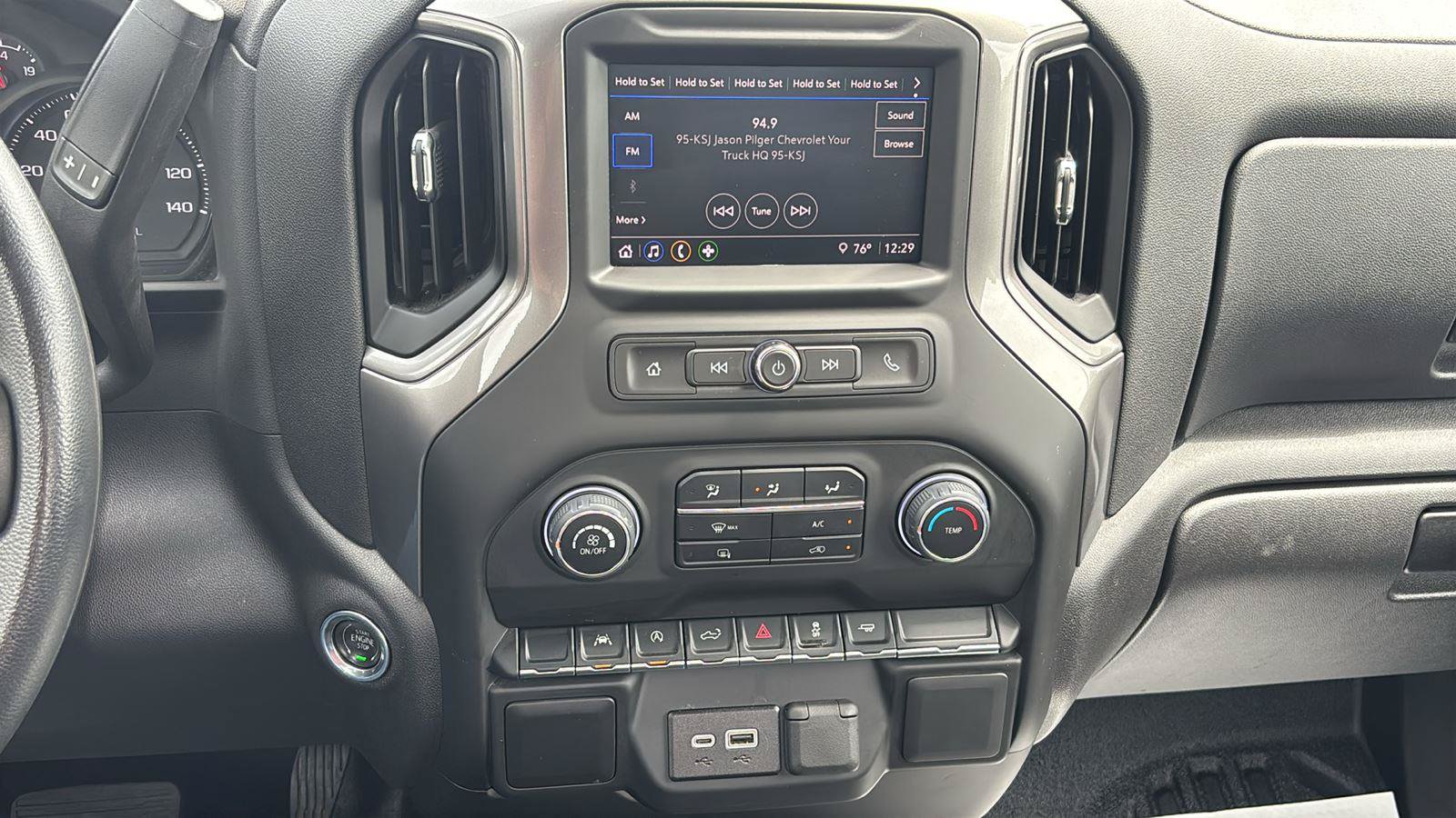 Certified 2025 Chevrolet Silverado 1500 W/T RWD image 25
