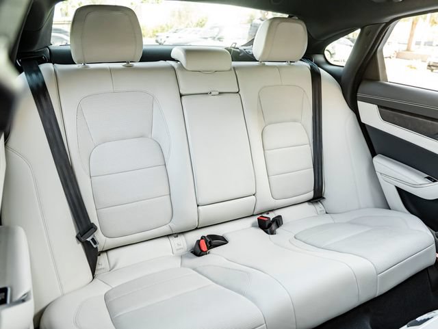 Used 2021 Jaguar XF R-Dynamic SE AWD/4WD image 25