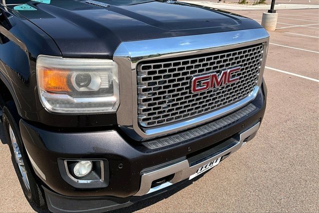 Used 2015 GMC Sierra 3500 Denali AWD/4WD image 5
