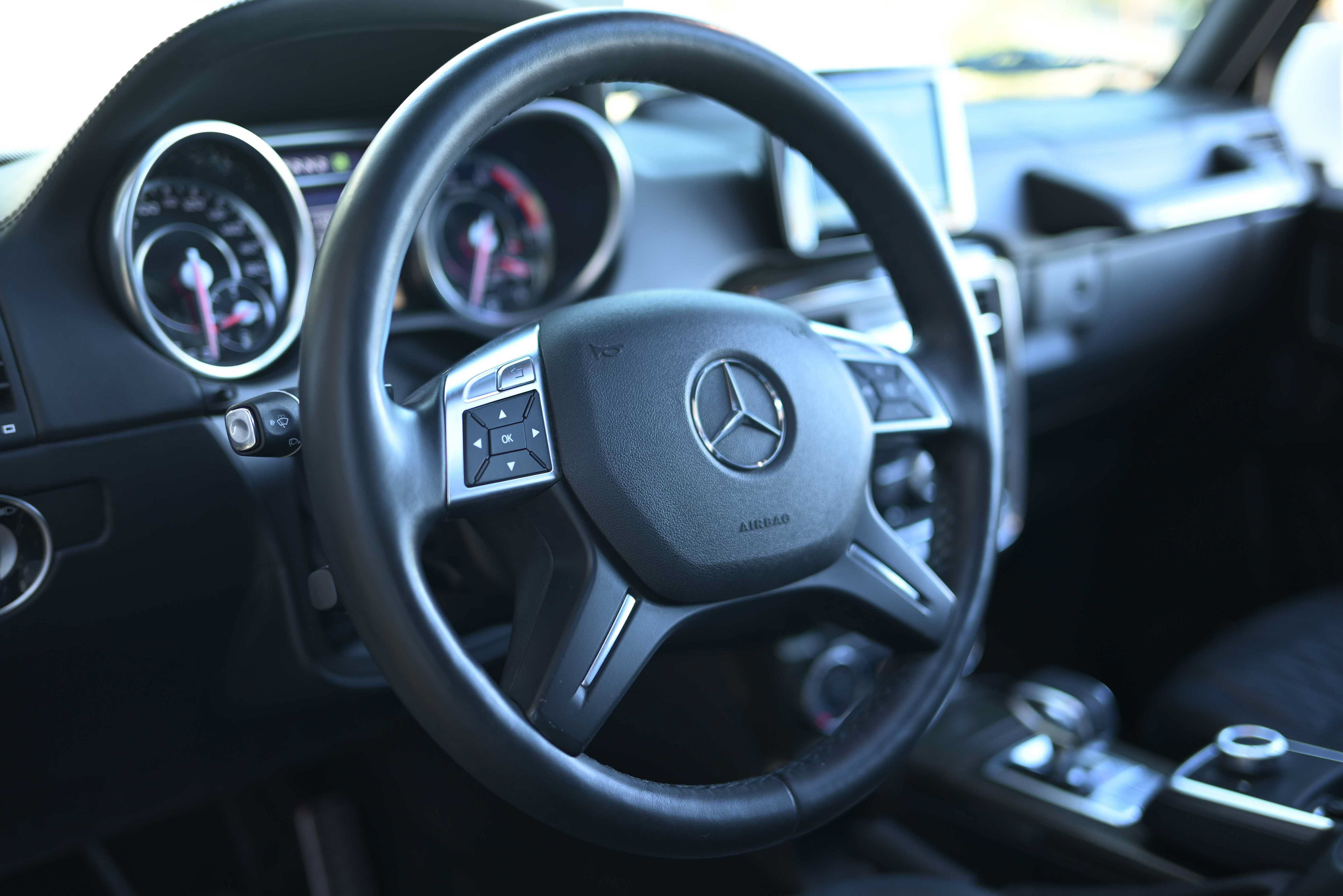 Used 2014 Mercedes-Benz G 63 AMG 4MATIC w/ PA6 Package image 12