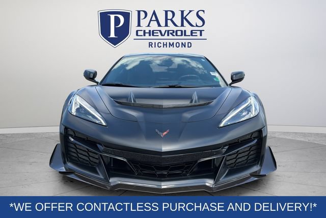 Used 2026 Chevrolet Corvette ZR1 w/ ZR1 Carbon Fiber Aero Package RWD image 2