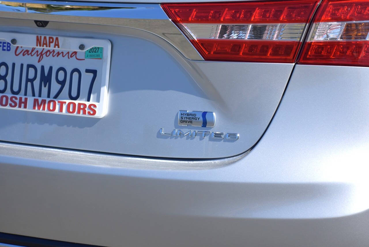 Used 2014 Toyota Avalon Limited w/ Technology Package FWD image 10