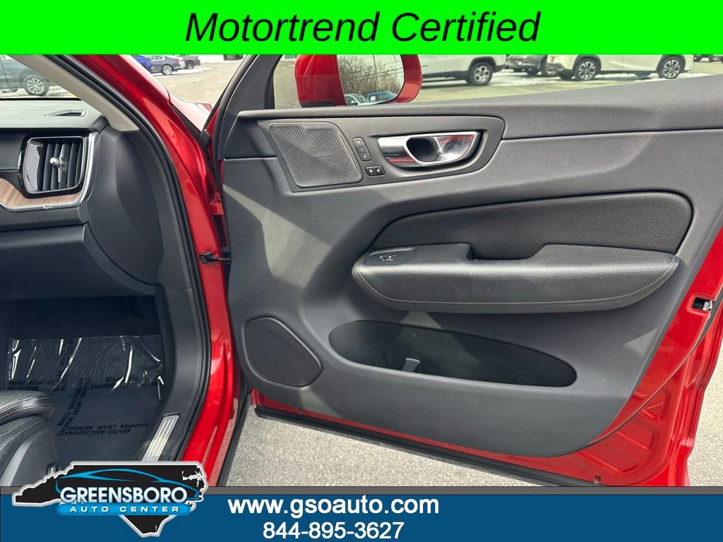 Used 2019 Volvo XC60 T5 Inscription image 19