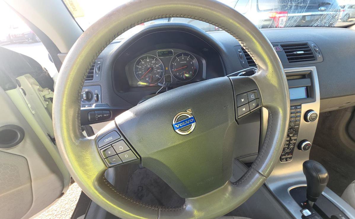 Used 2008 Volvo C70 T5 FWD image 9