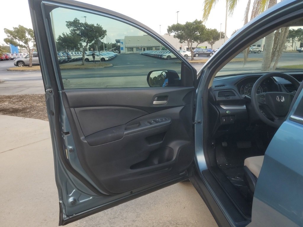 Used 2015 Honda CR-V LX image 19