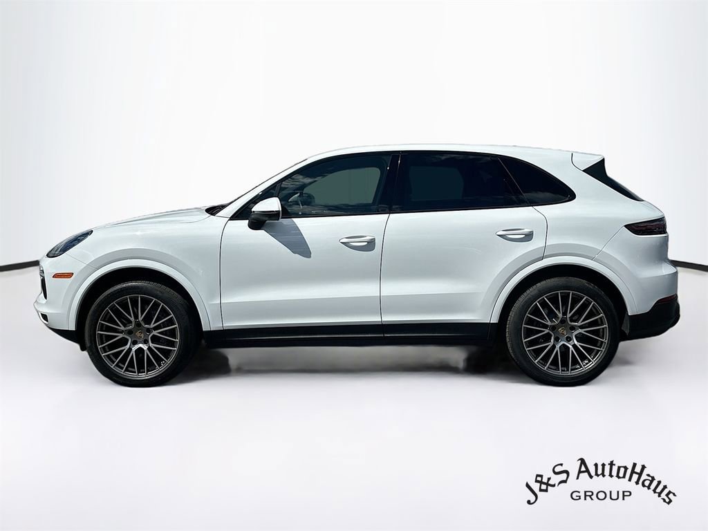 Used 2022 Porsche Cayenne Platinum Edition AWD/4WD image 4