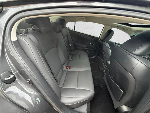 Used 2022 Lexus ES 350 w/ Premium Package FWD image 20
