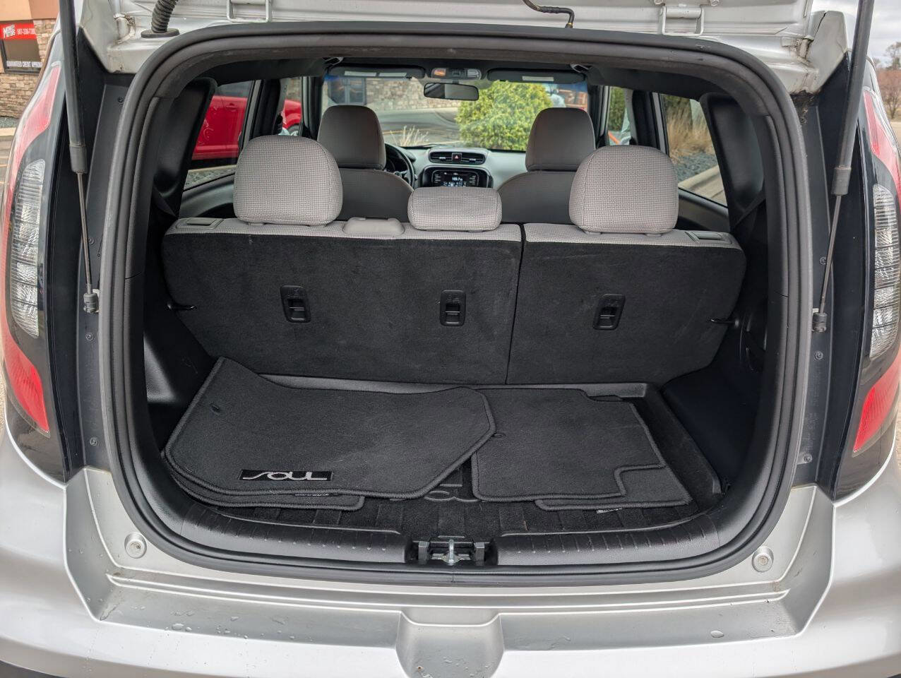 Used 2017 Kia Soul image 13