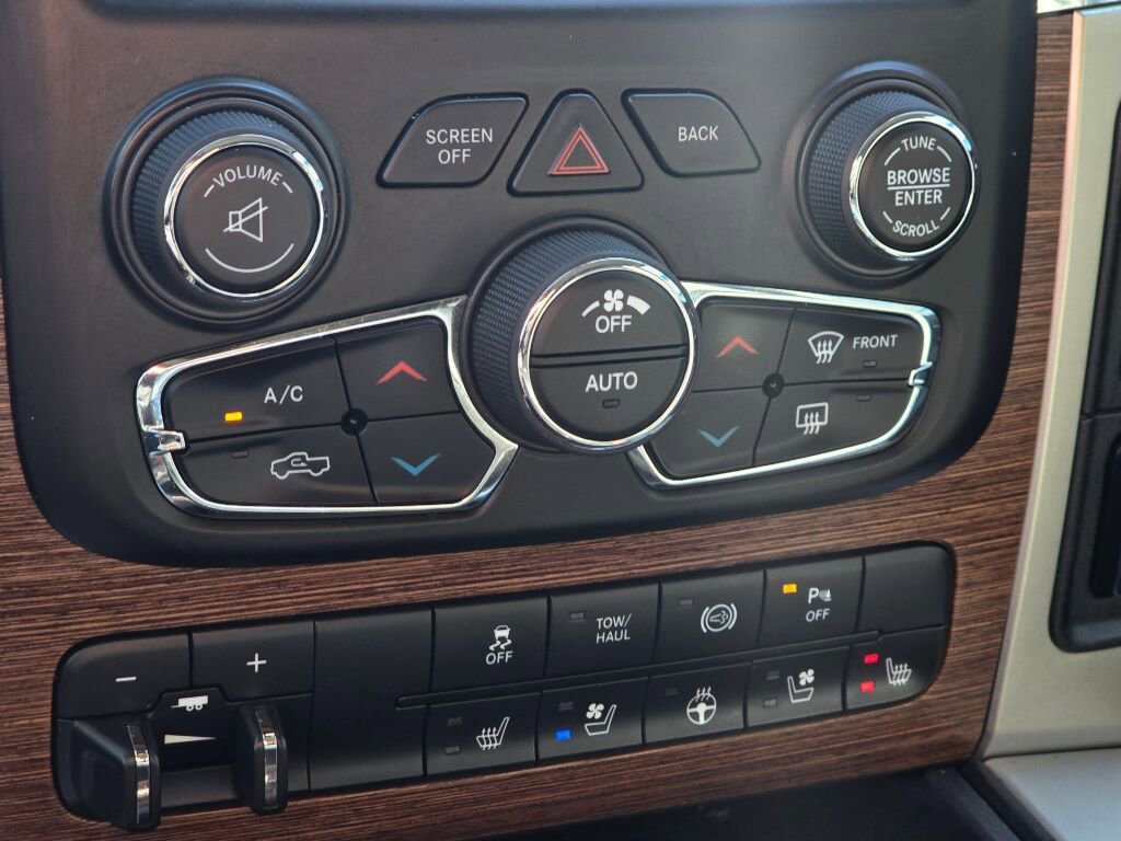 Used 2014 RAM 2500 Laramie w/ Convenience Group image 33