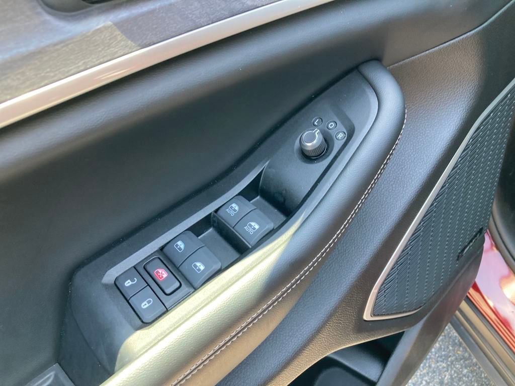 New 2024 Jeep Grand Cherokee Limited 4xe w/ Luxury Tech Group II image 12