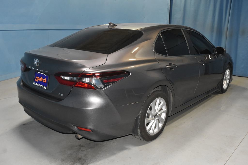 Used 2022 Toyota Camry LE w/ Carpet Mat Package (TMS) FWD image 24