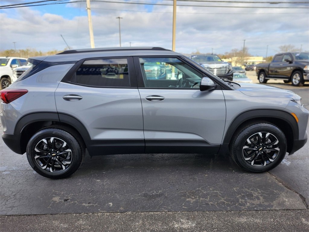 Used 2023 Chevrolet TrailBlazer LT w/ Convenience Package image 6
