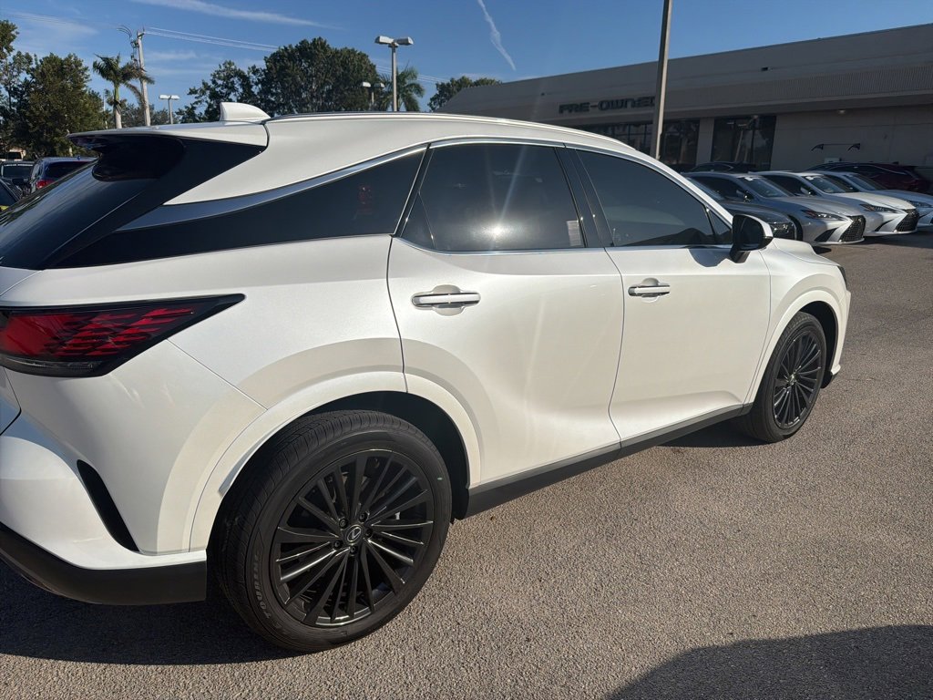 Used 2025 Lexus RX 350h image 3
