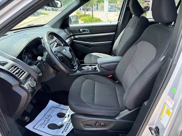 Used 2019 Ford Explorer XLT w/ Equipment Group 201A AWD/4WD image 10