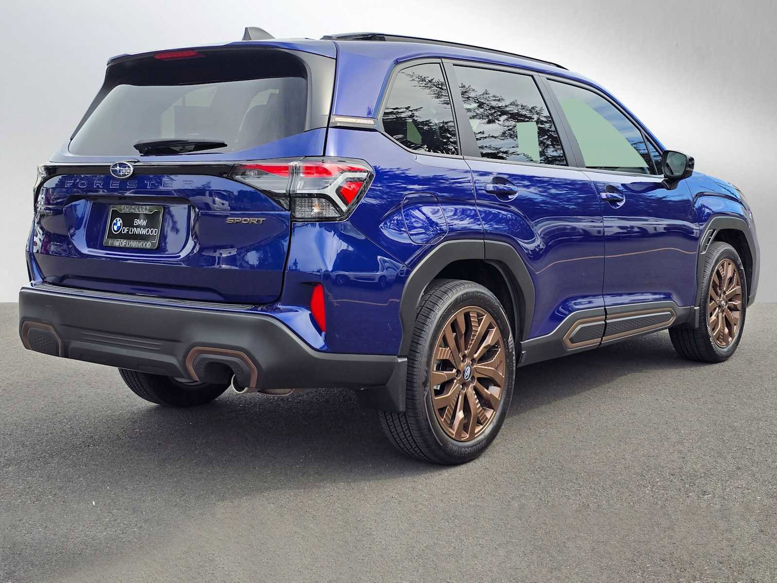 Used 2025 Subaru Forester Sport AWD/4WD image 3