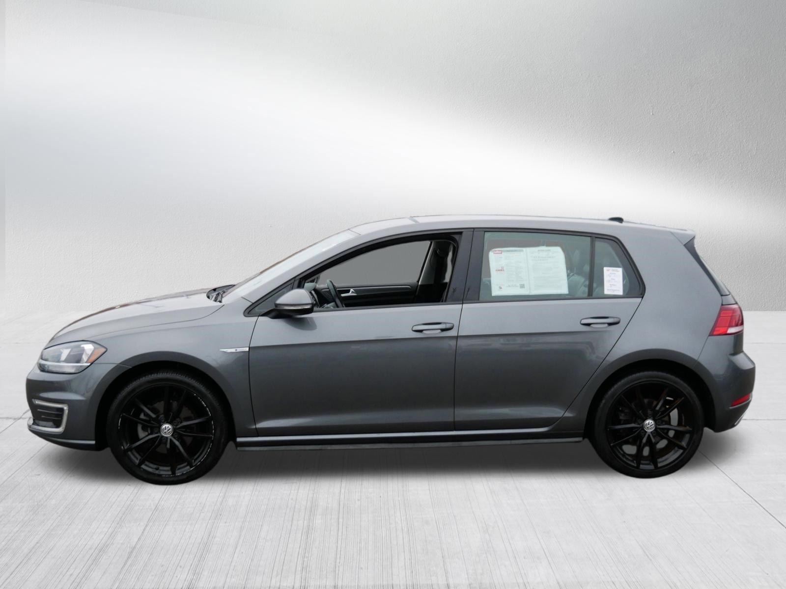 Used 2019 Volkswagen e-Golf SE w/ Driver Assistance Package image 4