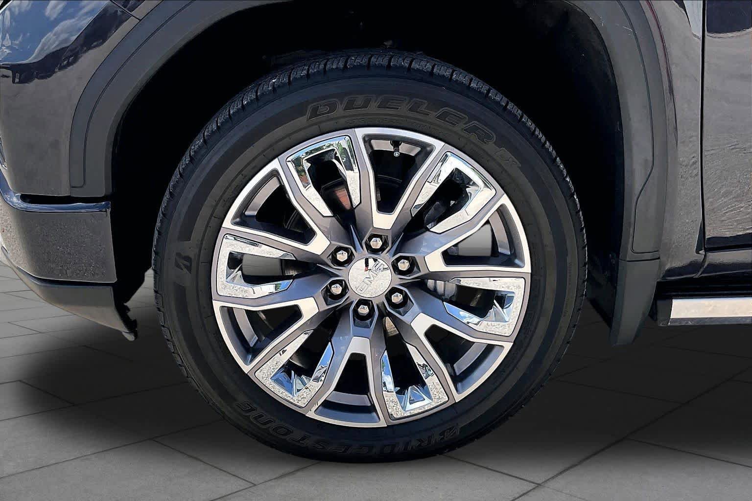Used 2023 GMC Sierra 1500 Denali w/ Denali Reserve Package RWD image 11