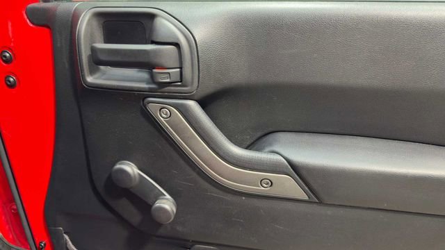 Used 2015 Jeep Wrangler Willys Wheeler image 12