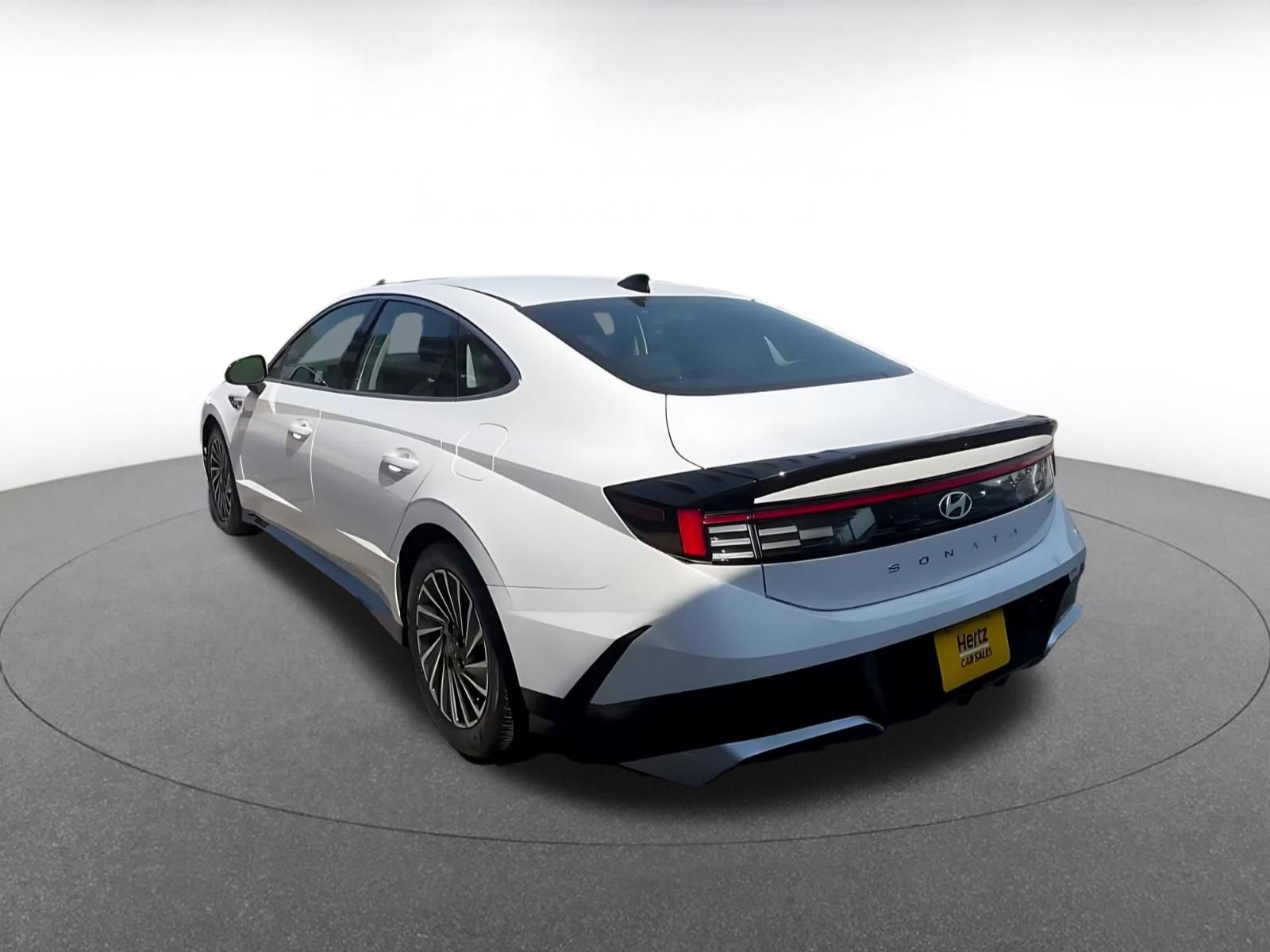 Used 2025 Hyundai Sonata SEL FWD image 15