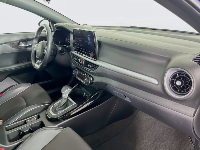 Used 2024 Kia Forte GT-Line w/ GT-Line Premium Package image 31