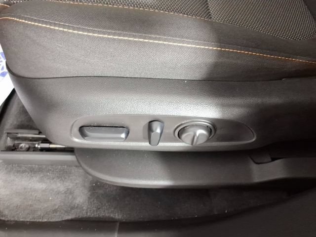 Used 2021 Chevrolet Traverse LT w/ LPO, Floor Liner Package AWD/4WD image 15