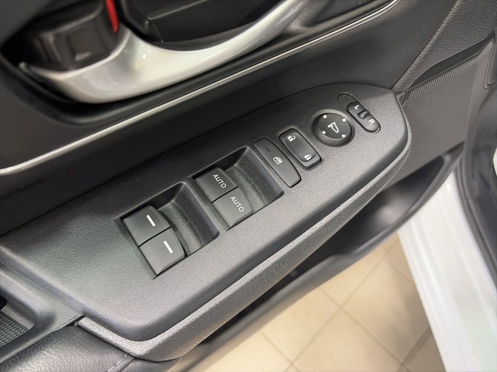 Used 2019 Honda CR-V EX-L image 17